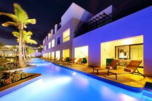 Swim Up Junior Suites at TRS Cap Cana Hotel 