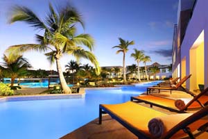 Junior Suite Swim Up Poolside at TRS Cap Cana Hotel